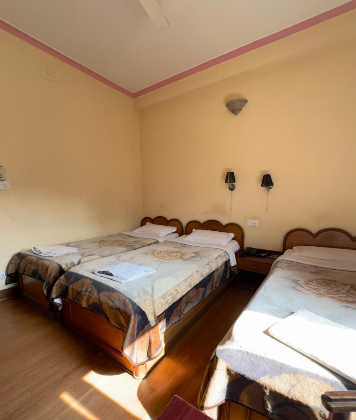 Green Tara Hotel Похара Екстериор снимка